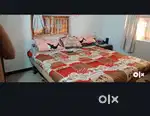 Room mate ni jarur chhe  only for girls