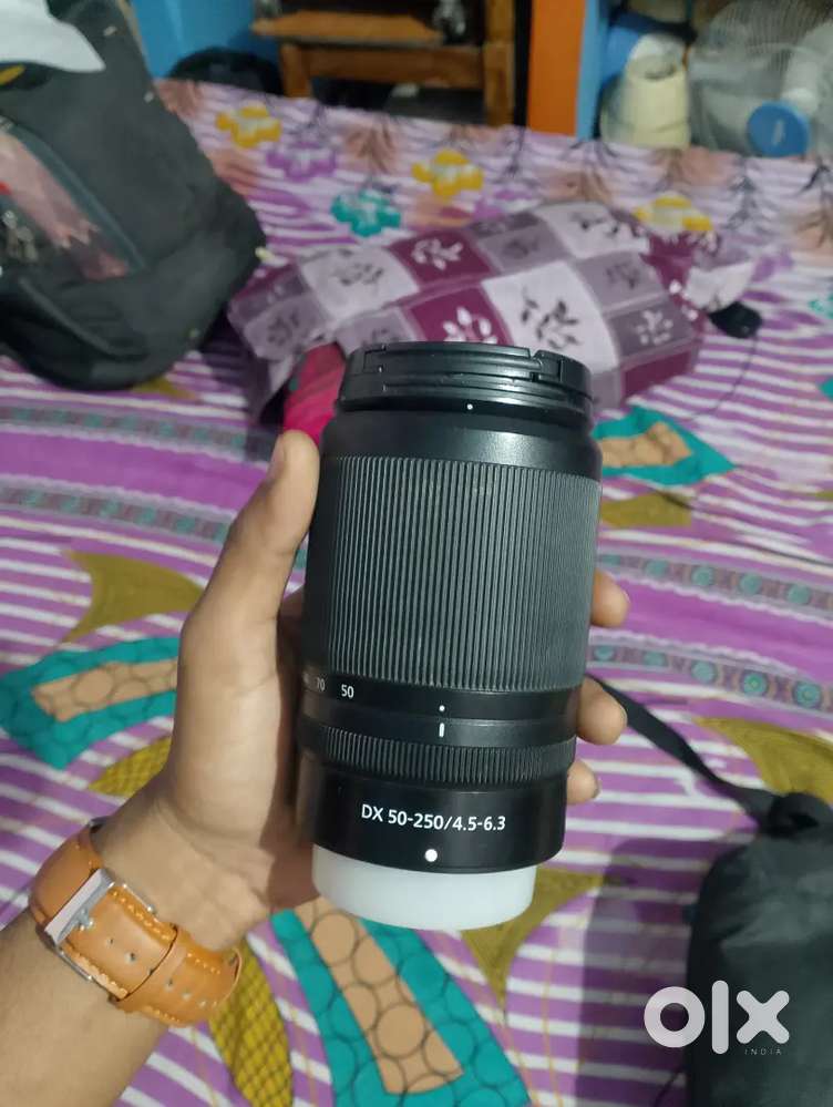 NIKKON NIKKOR Z DX 50-250mm f/4.5-6.3 VR LENS