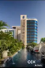 5 Star Hotel Me Fresher Ke Liye Job or Room Dono Available Hai