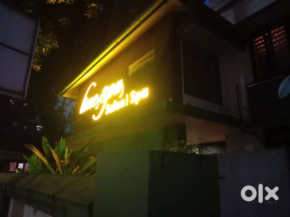 Spa Manger ,Talecaller