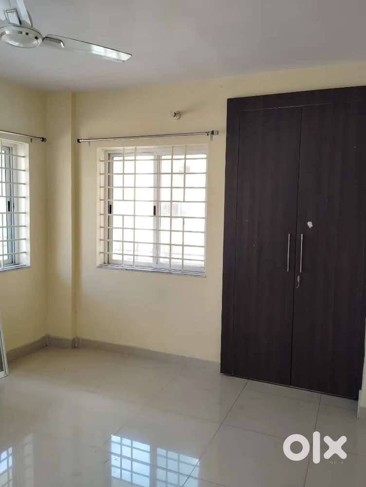 2bhk flat for rent in morabadi