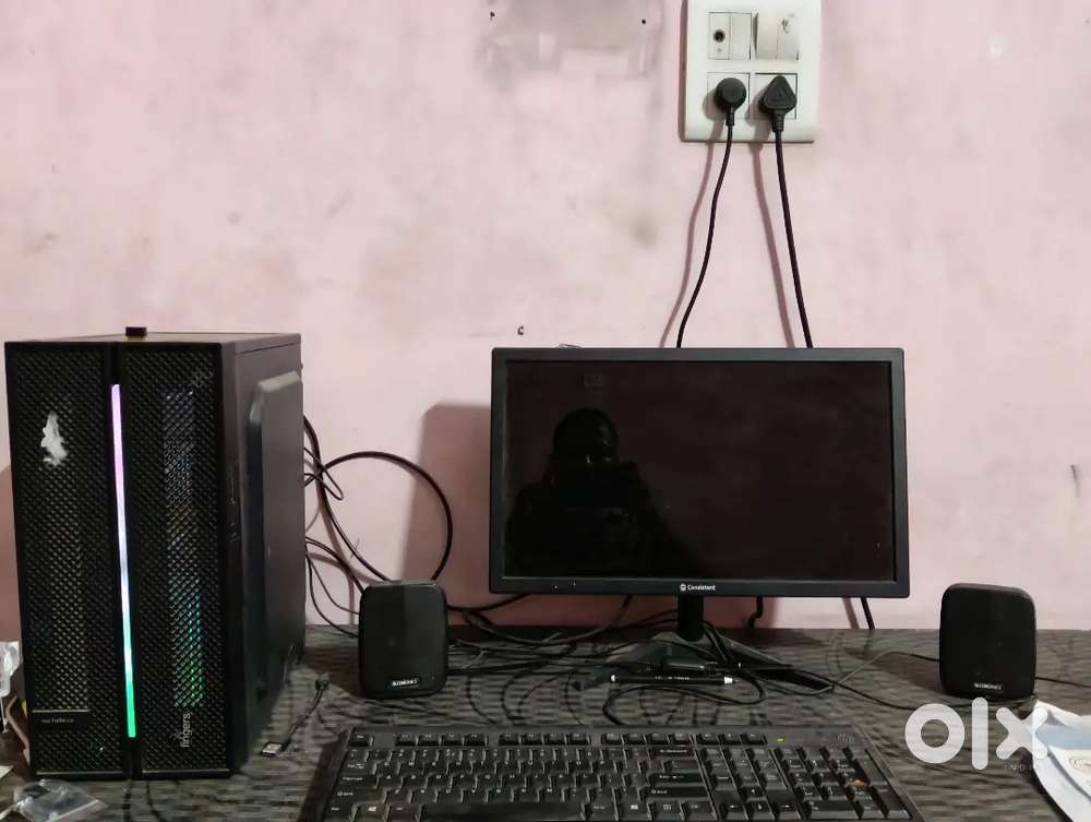 Desktop computer