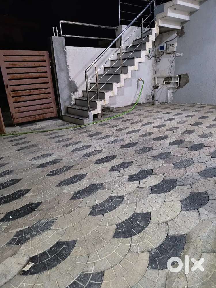 Bunglow for rent Behind Jawarkar Lawn near Mount Gym