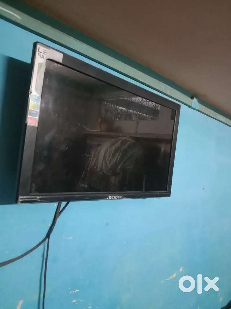 Crown led tv HDMI USB full HD tv