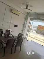SHOWROOM+BESHMENT AVALIBLE FOR RENT