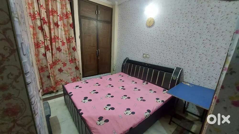 WITHOUT BROKERAGE GIRLS PG NEWLY BUILT NR METRO 1/2/3 SHR
