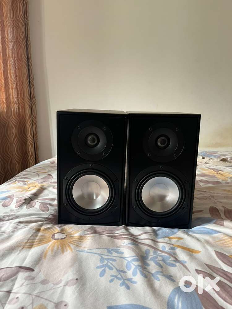 CANTON BOOKSHELF SPEAKERS