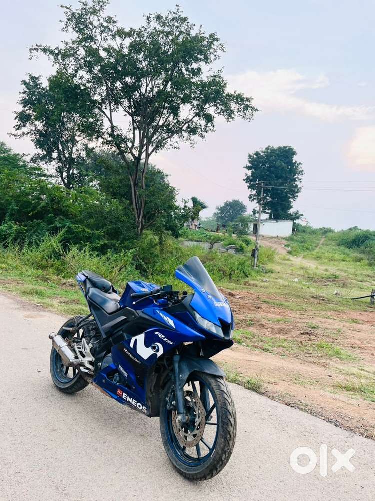 R15V3 NEAT AND CLEAN CONDITION WITH EXHAUST