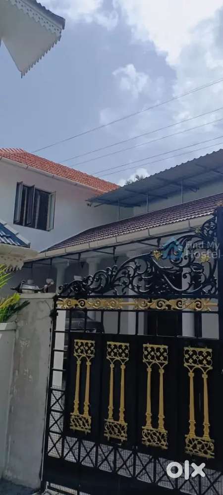 Female cook for ladies hostel