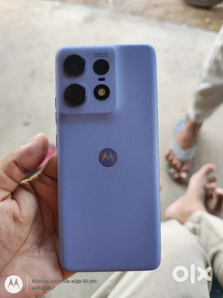 Moto Edge 50 Pro 5G with 125 W Charger, 256GB/12 GB