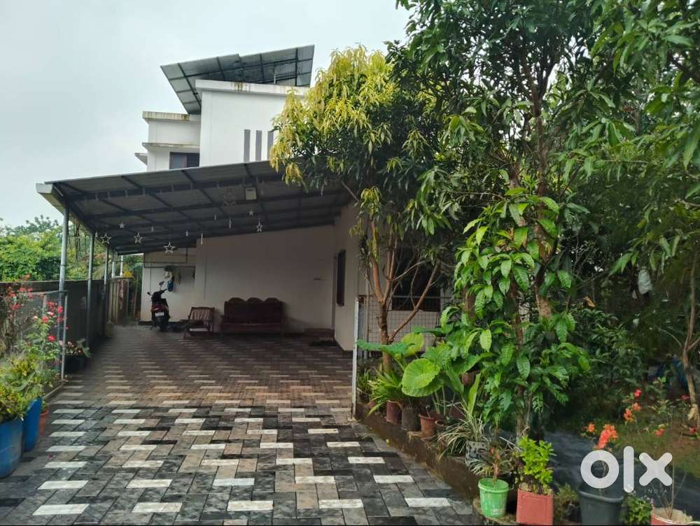 1350 Square Feet House + 9.5 cent for Sale