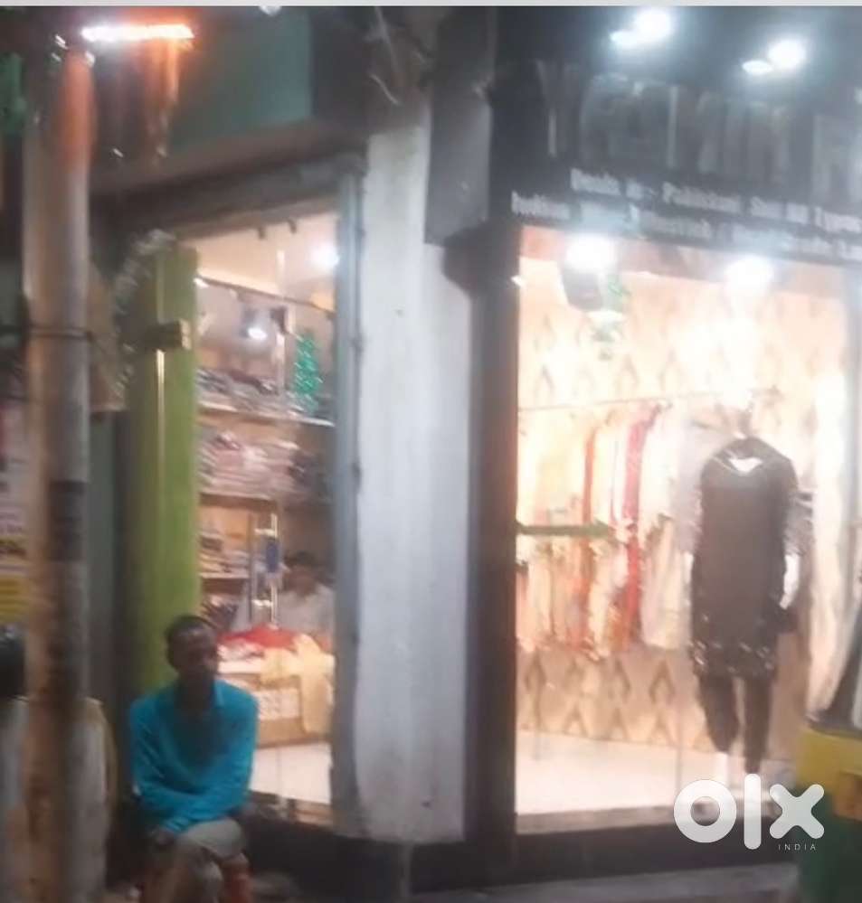 Shop for sale near kohinoor market topsia