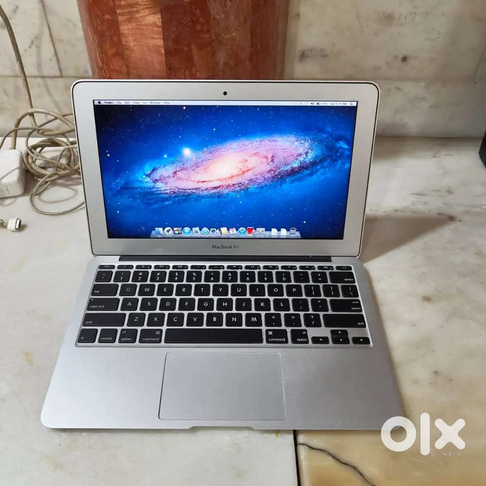 MacBook Air 11.5 inches