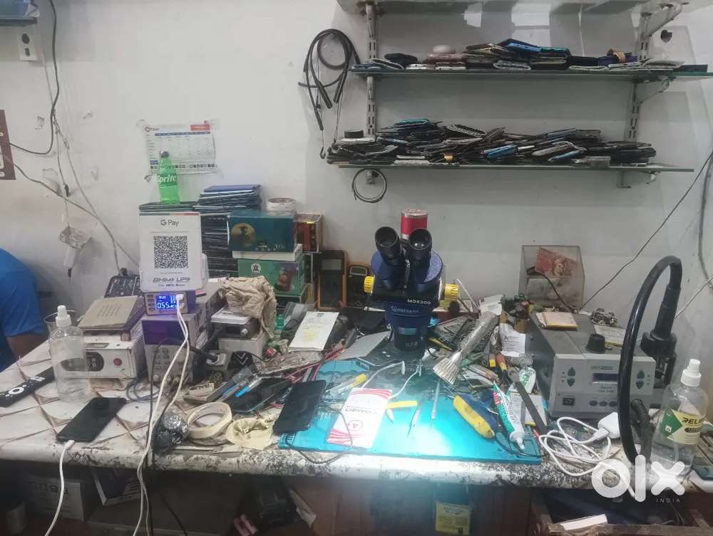 Wanted mobile and electronic repair 3 year experience on store