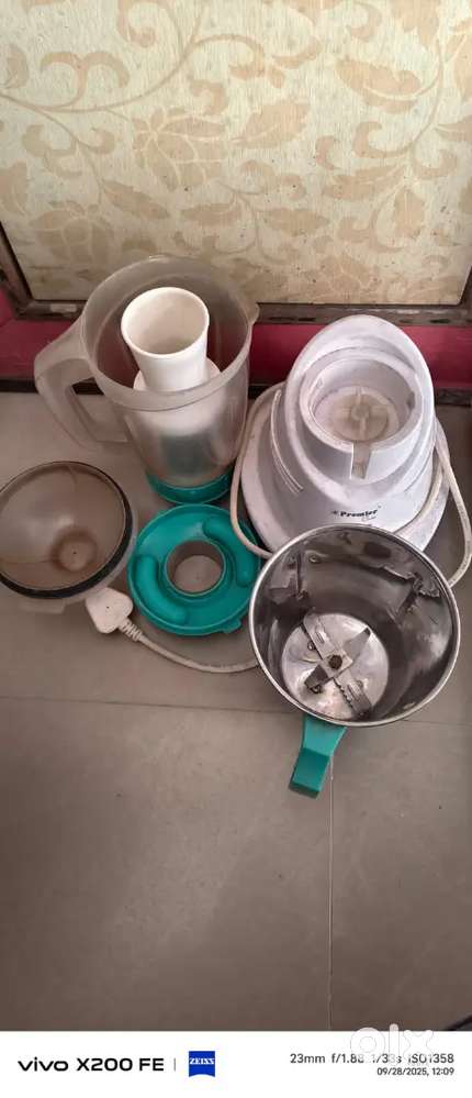 Mixer grinder Premier 550W with 2 Jars