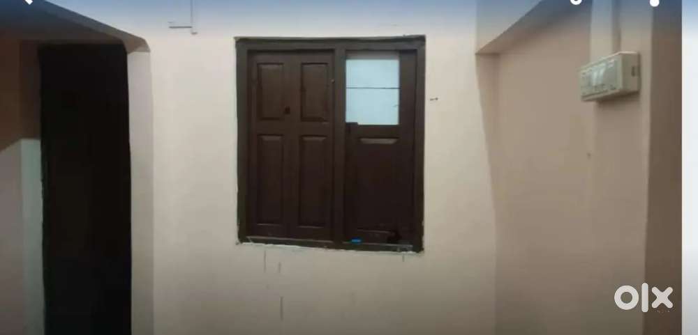 House for rent in panna lal road, daliganj