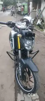 Sell my yamaha fz v3 owner 2