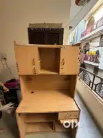 Computer table