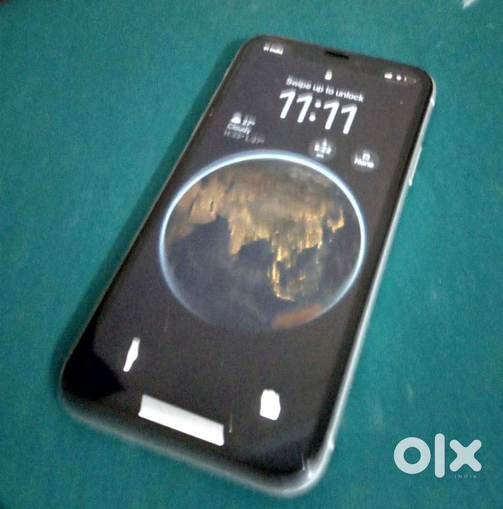 Iphone XR excellent condition