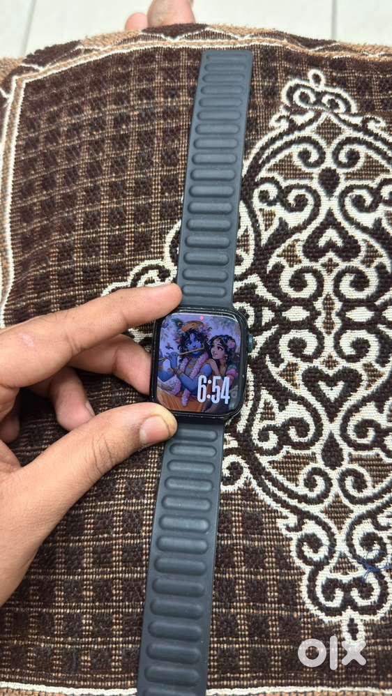 Apple watch series 8