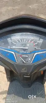 I Want to sale activa 6g neat condition all paper clear r c available