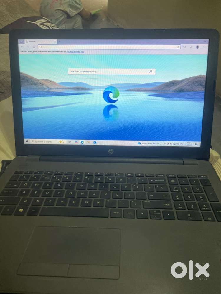 Hp laptop i5 2 gb Grafics card