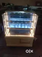 Cake pastry counter