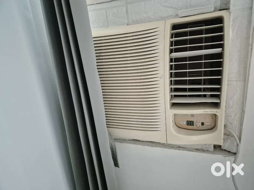 Carrier AC 1.5 ton