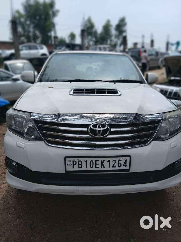 Toyota Fortuner, 2013, Diesel