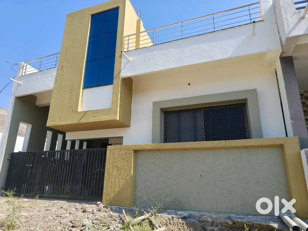 1 Room ,1BHK, 1RK . Available...For Bachelor or Working professional.