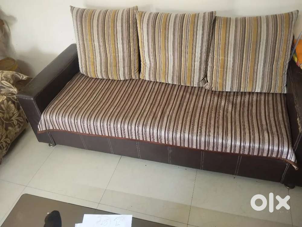 3+2 Five seater sofa set