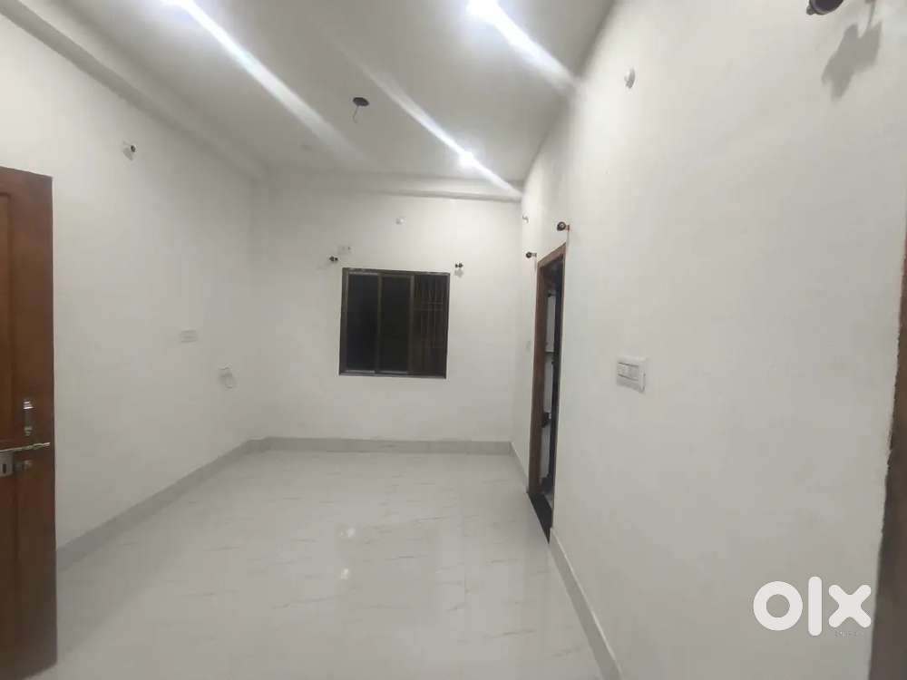 FLAT FOR RENT NEAR RAILWAY STATION AND BUS STAND