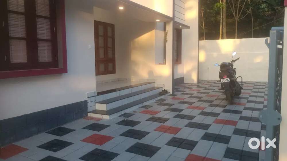 Located pothencode 6 cent 3 bedroom attached new house