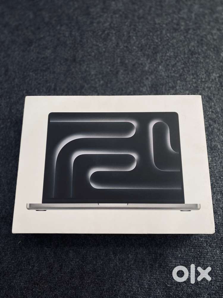 MacBook Pro M1 Pro Chip(14-inch, 2022) silver Full Box