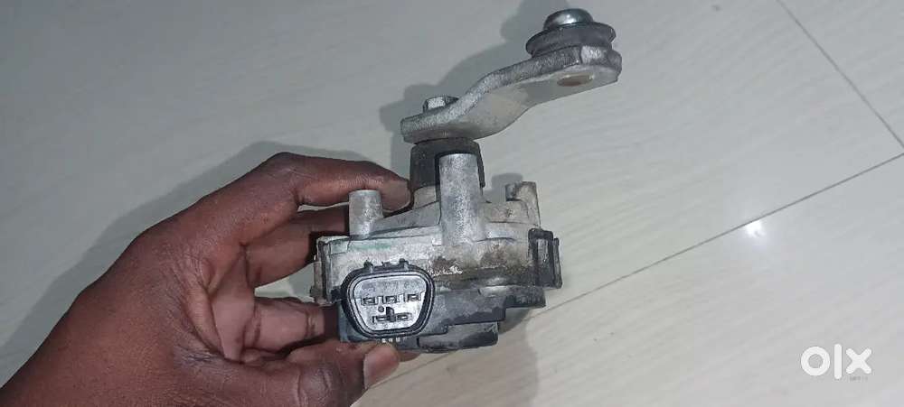 Innova crysta wiper motor