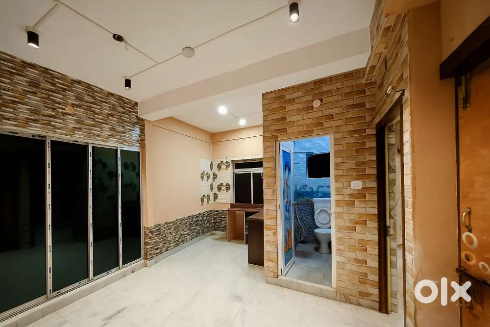 2bhk flat 2 bath with lift facility. Tollyguange muchipara