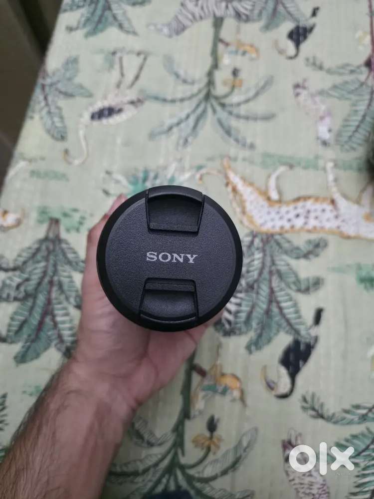 Sony 20mm f1.8 full frame lens