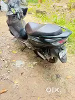 Suzuki burgman 125 with bluetooth model 2024 july