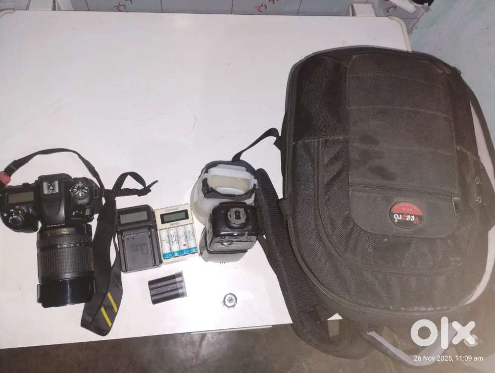 Nikon d7500 + 2 बैटरी, बैग, चार्जर..3500 Sutter count