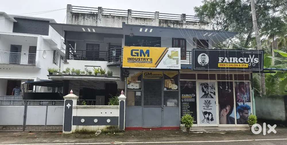 10 cent land & 2 shops 2200sq house main road side