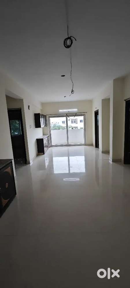 Ready to Move 3Bhk Flat Near Cinema Hall Center, Roy Nagar