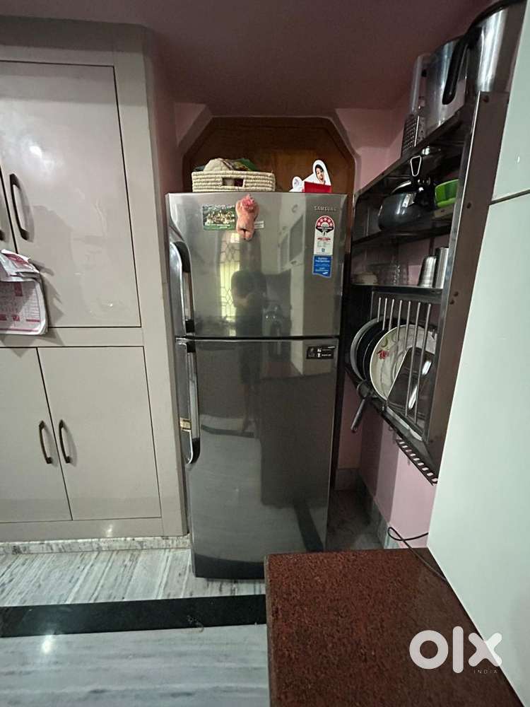 Samsung refrigerator in good condition for sale