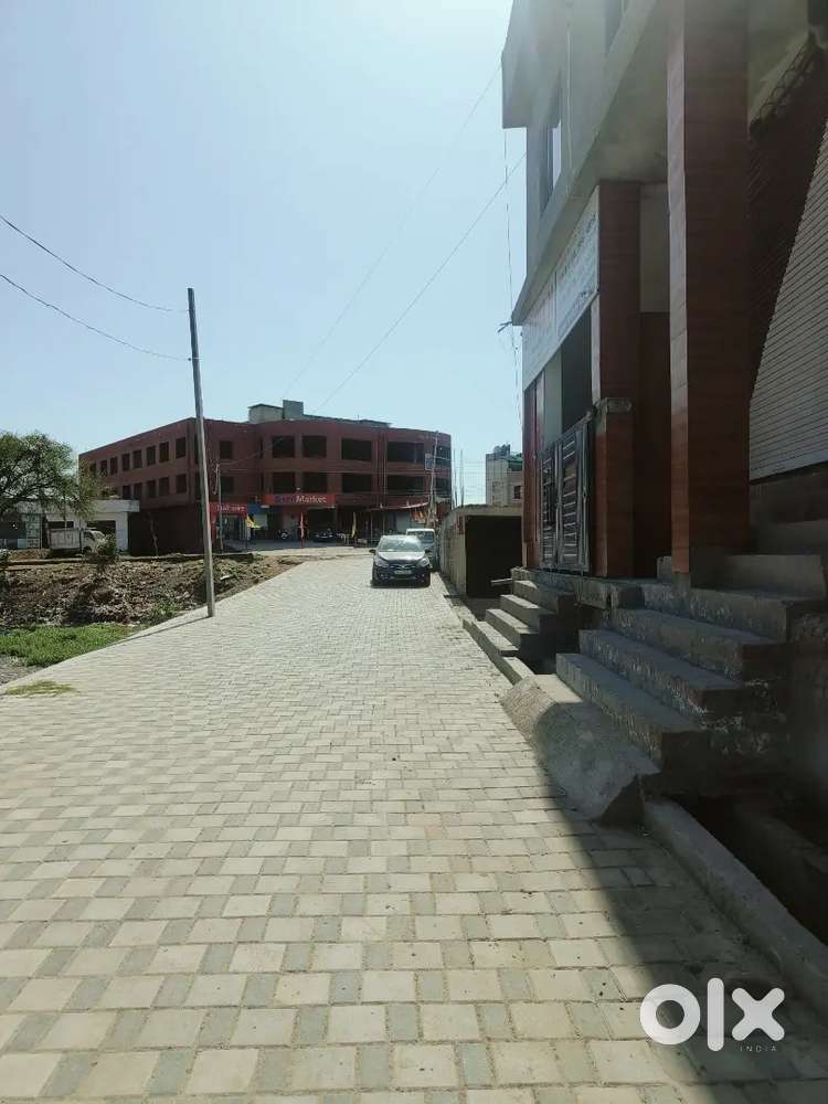 Plot for Sale on Karanbagg to Chatha Road