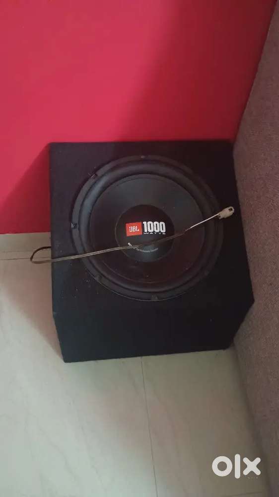 JBL sub-woofer