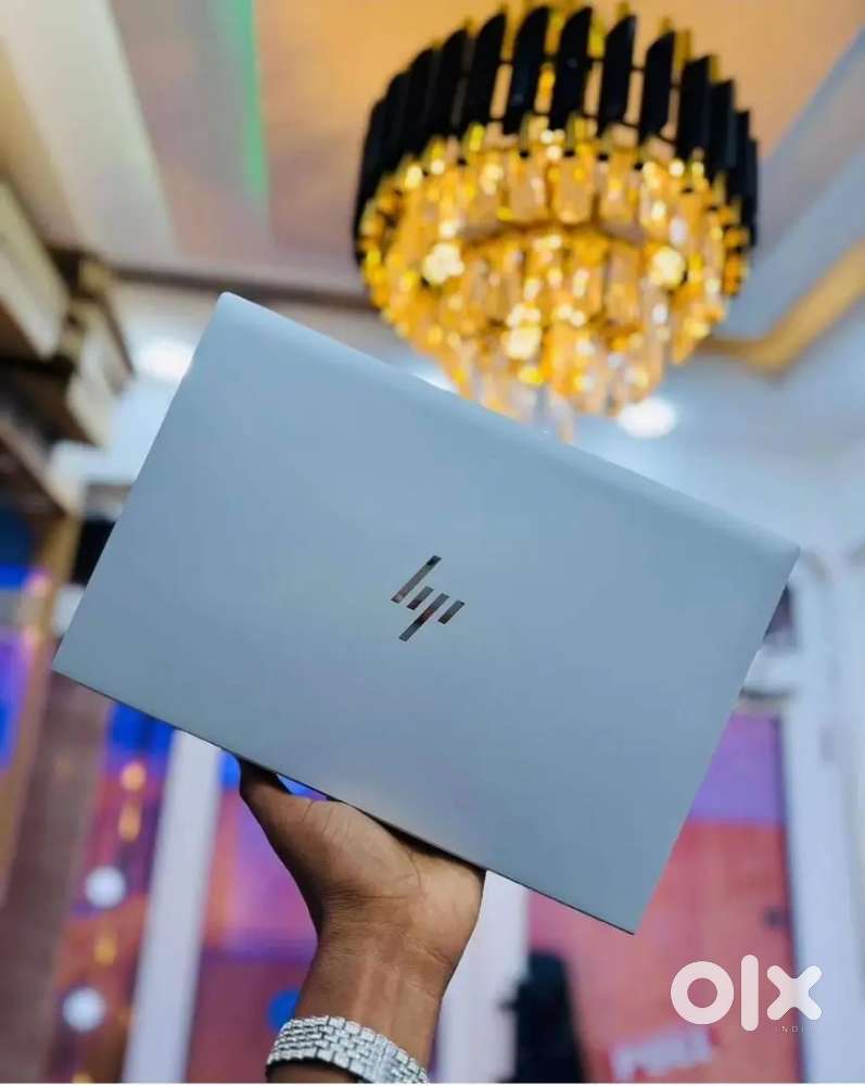 Hp elitebook 840g5 Touch i5 7th generation 8gb ram 256gb ssd warranty