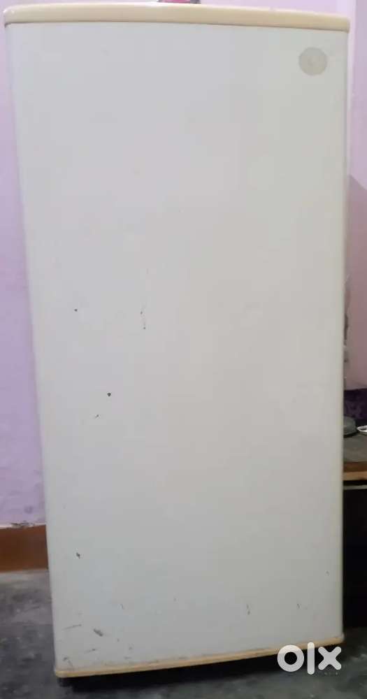 Lg fridge - white colour - single door