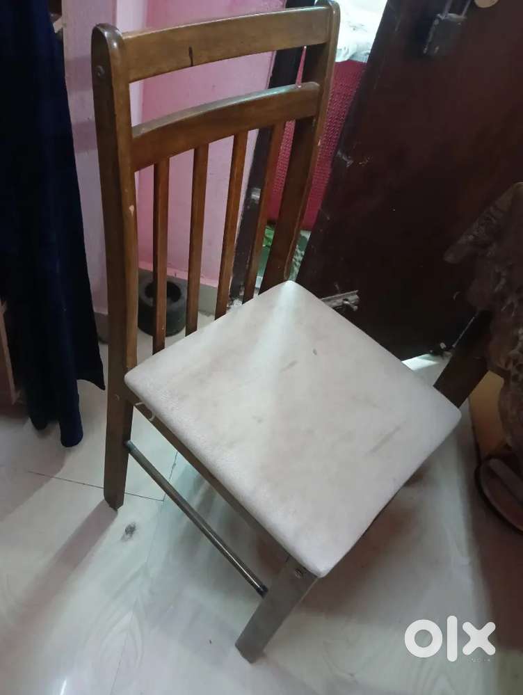 Dinning table with two chair