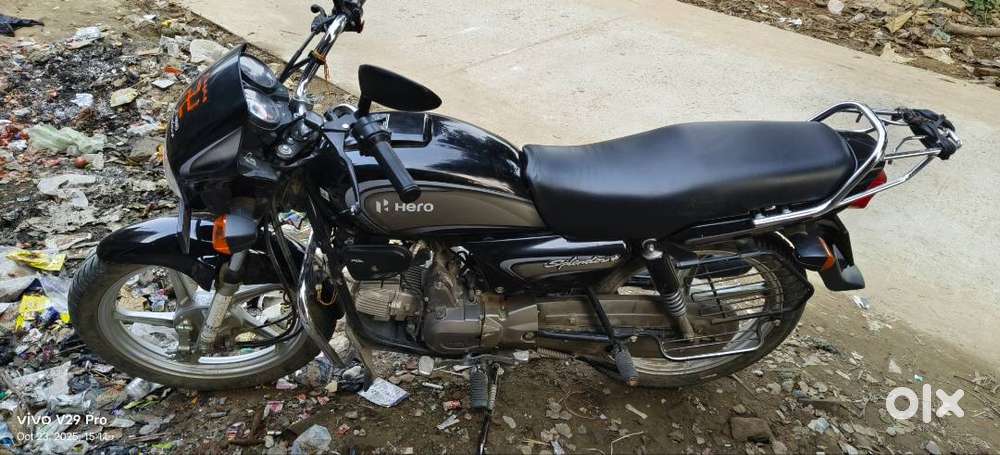 Bilkul new hai jyada chala nahi hai