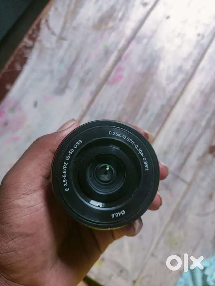 Sony alpha 6400 with double lence 16 50 and 50mm 2battery 1 charjar