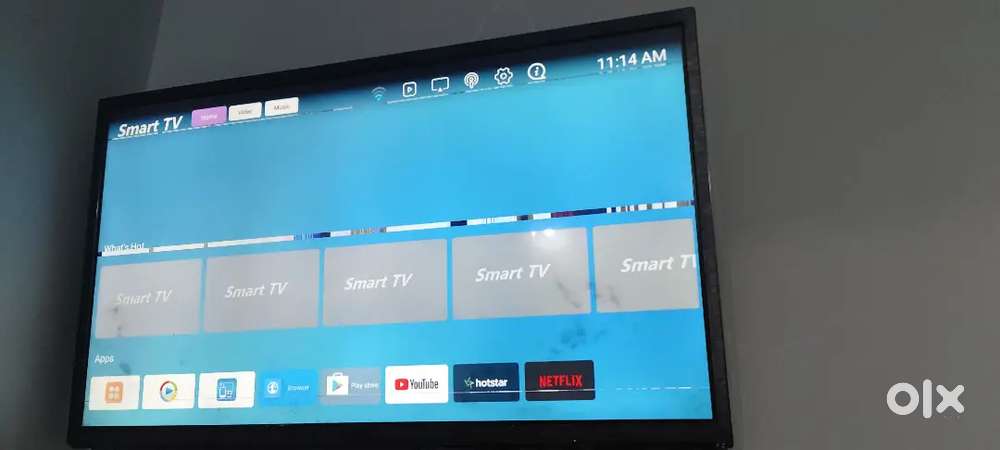 Android Smart TV दो-तीन line a rahi hai